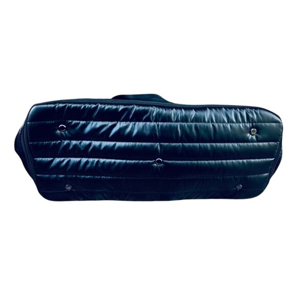 Think Royln Jr. Jetset Wingman Black Tote Bag With Zipper & Dual Handles - Picture 15 of 16